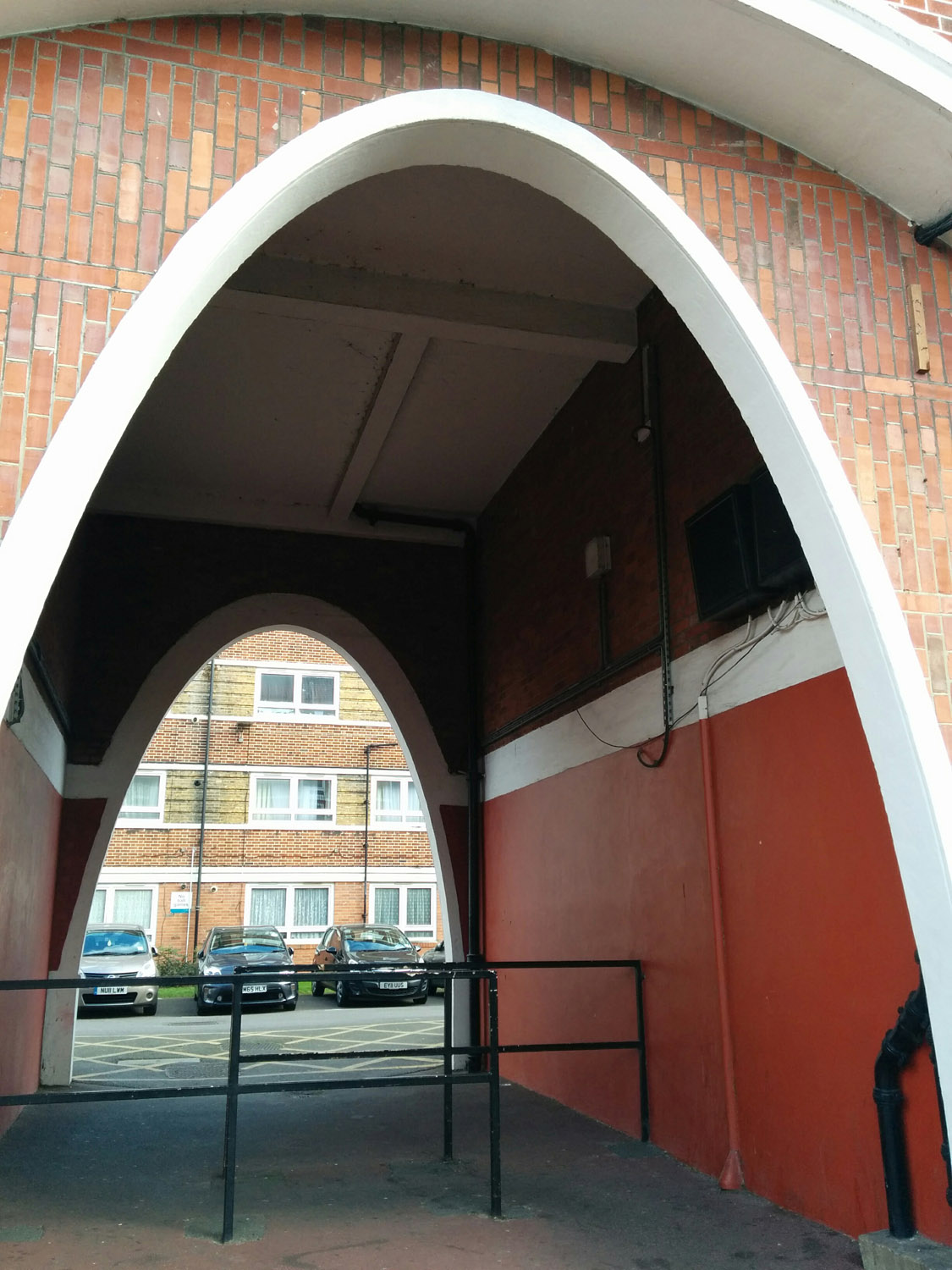 Neckinger estate arch